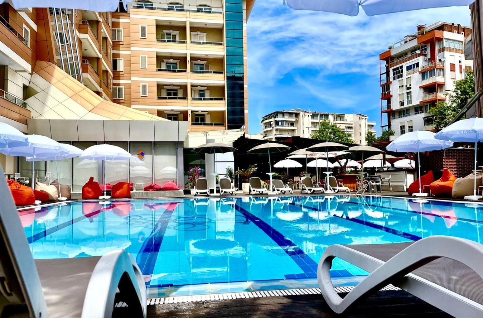 Amh Hotel Durres Exterior photo